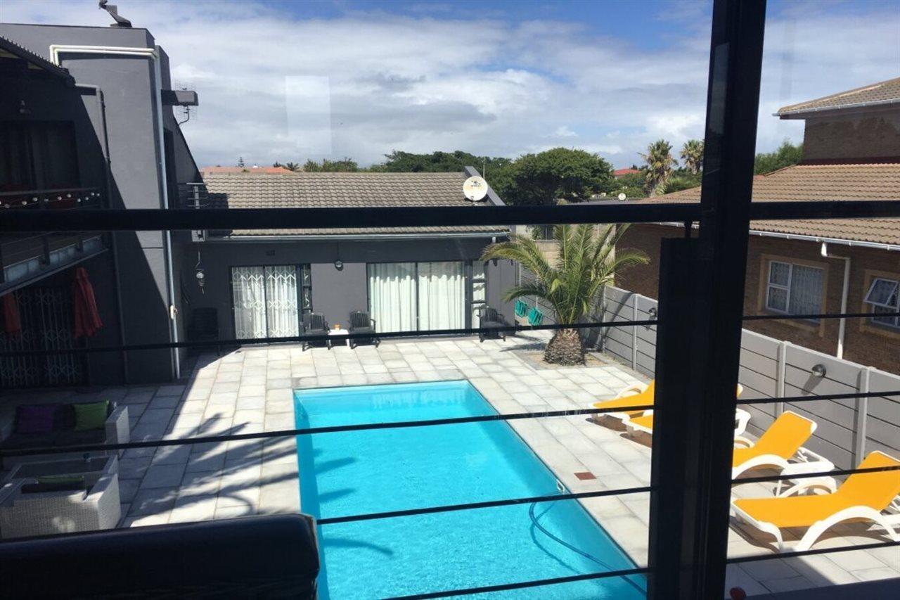 Capetown 4U Guesthouse Bloubergstrand Exterior foto
