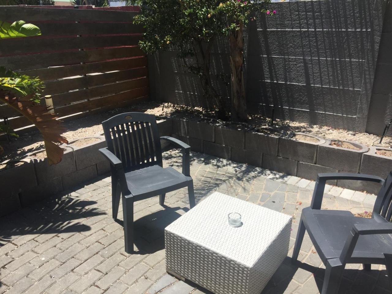 Capetown 4U Guesthouse Bloubergstrand Exterior foto